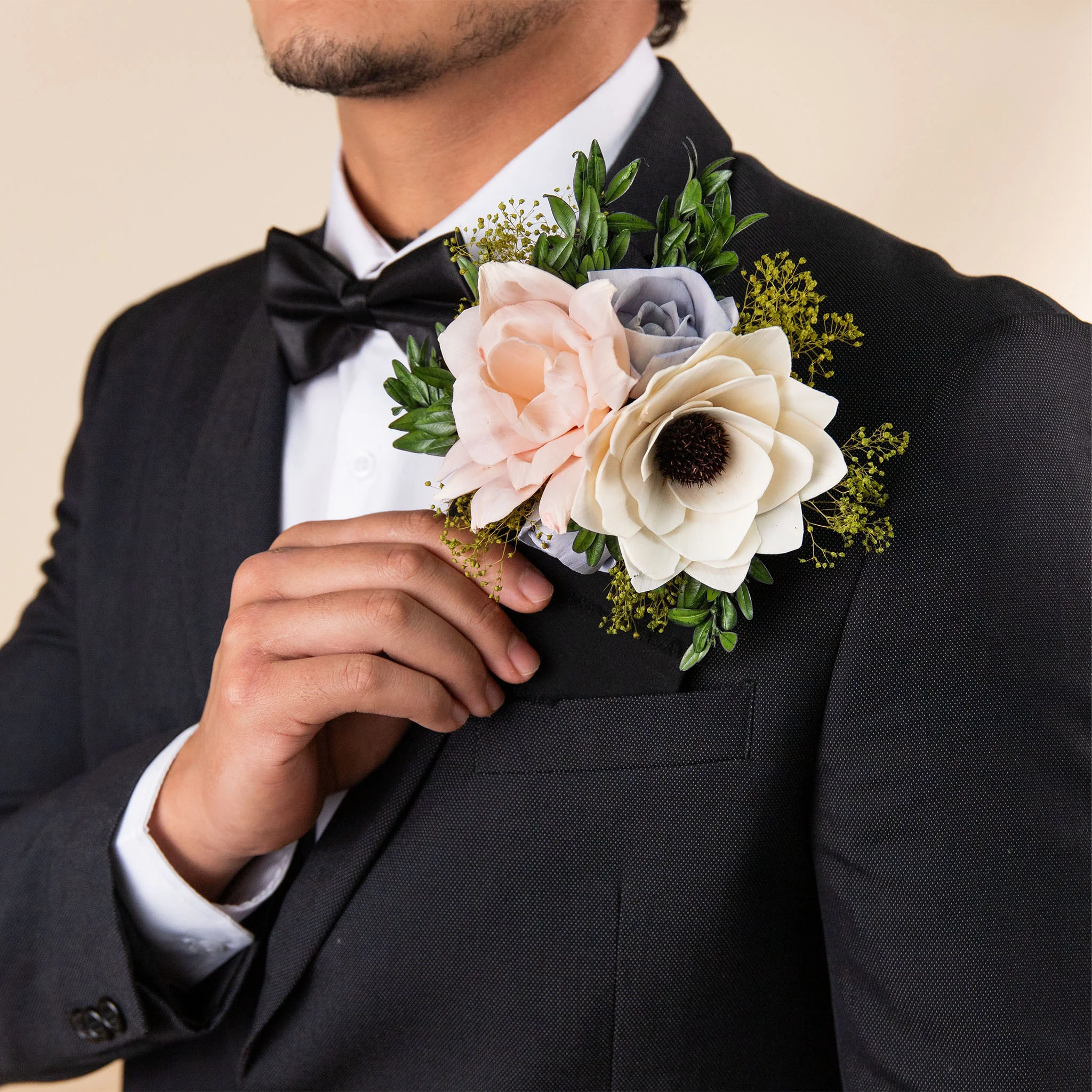 Luxe Bloom Groom's Pocket Boutonniere*