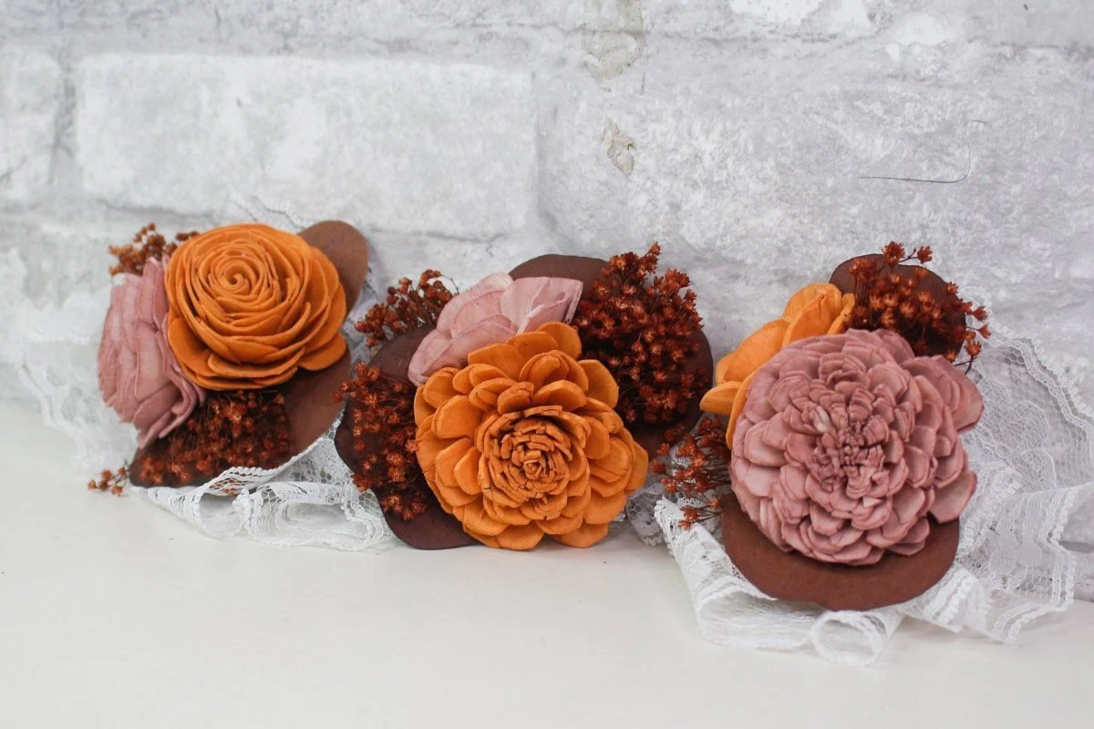 Wanderlust Corsage (Set Of 3) - Image 4