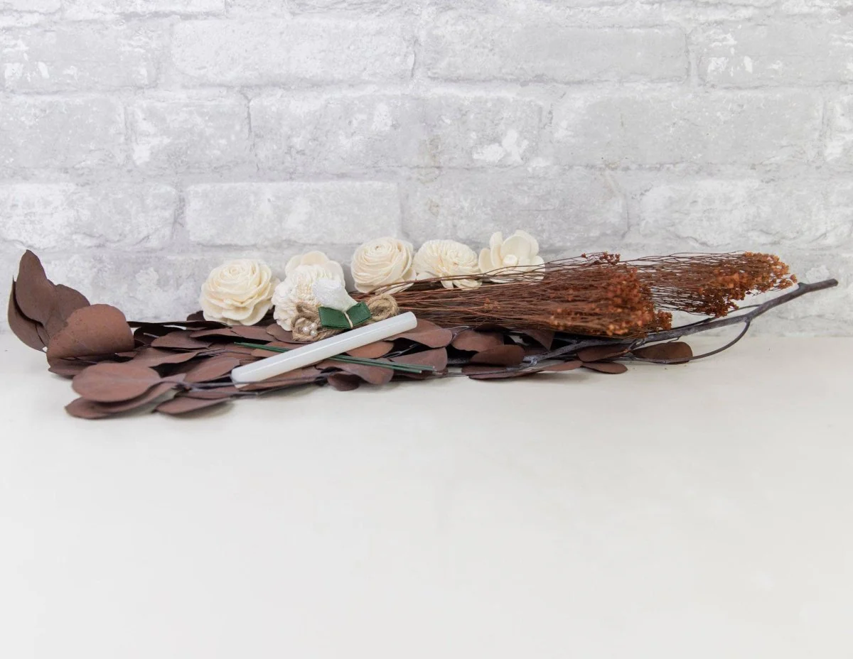 Wanderlust Corsage (Set Of 3)* - Image 9